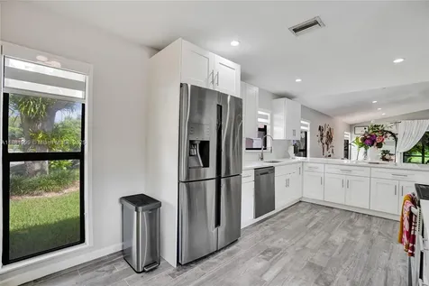 6188 Pine Tree Lane Tamarac FL 33319