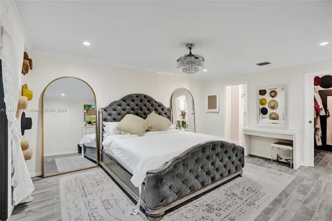 6188 Pine Tree Lane Tamarac FL 33319