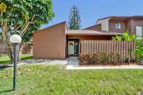 6188 Pine Tree Lane Tamarac FL 33319