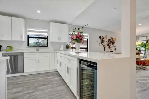 6188 Pine Tree Lane Tamarac FL 33319