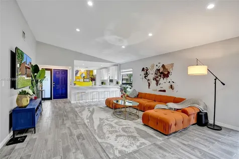 6188 Pine Tree Lane Tamarac FL 33319