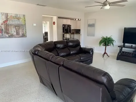 10610 NW 22nd Street Pembroke Pines FL 33026