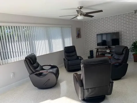 10610 NW 22nd Street Pembroke Pines FL 33026