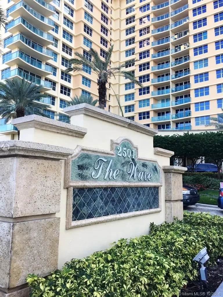 2501 S Ocean Drive Hollywood FL 33019