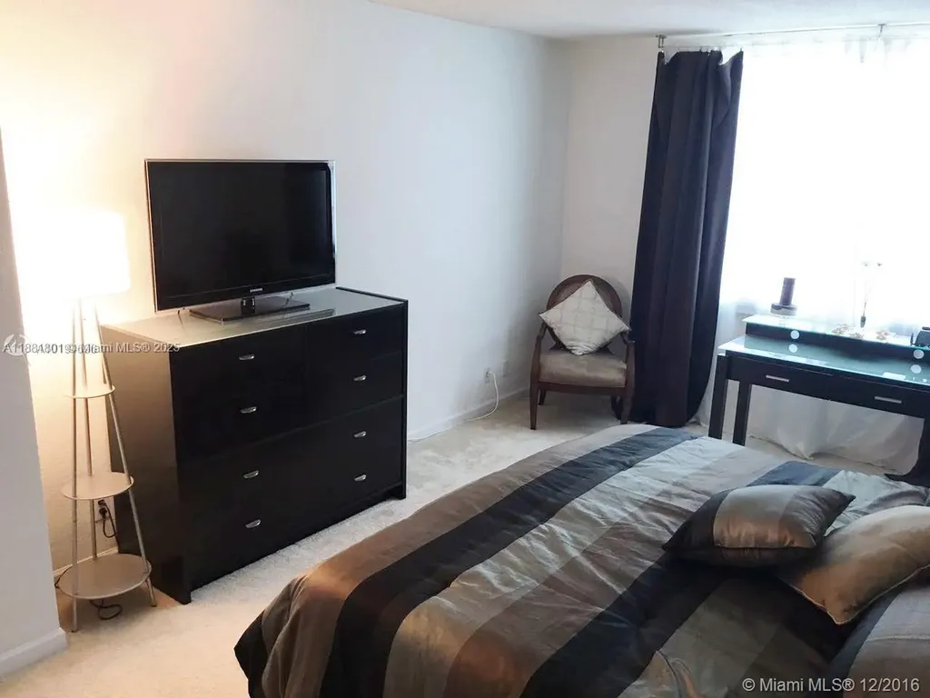 2501 S Ocean Drive Hollywood FL 33019