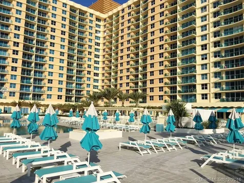 2501 S Ocean Drive Hollywood FL 33019