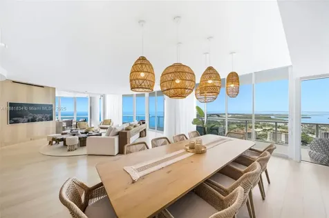 100 S Pointe Drive Miami Beach FL 33139