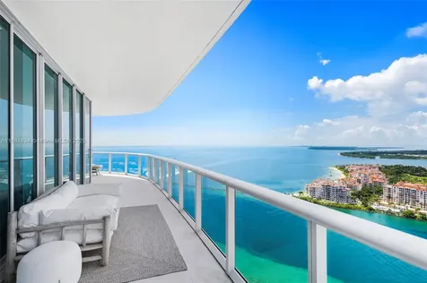 100 S Pointe Drive Miami Beach FL 33139