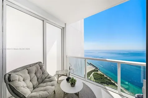 100 S Pointe Drive Miami Beach FL 33139