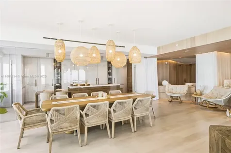 100 S Pointe Drive Miami Beach FL 33139