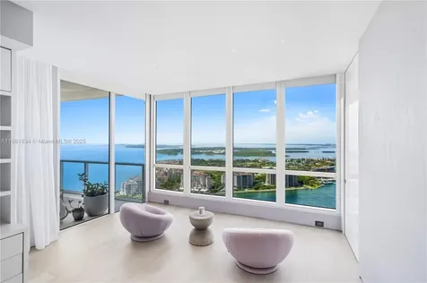 100 S Pointe Drive Miami Beach FL 33139