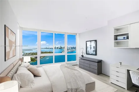 100 S Pointe Drive Miami Beach FL 33139