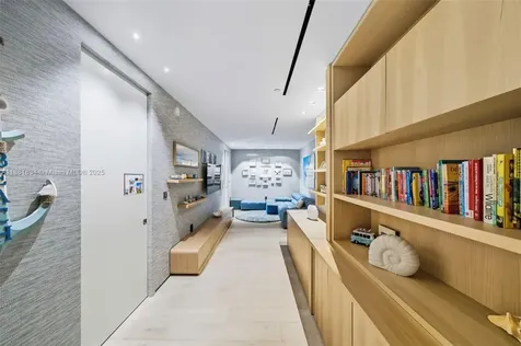 100 S Pointe Drive Miami Beach FL 33139