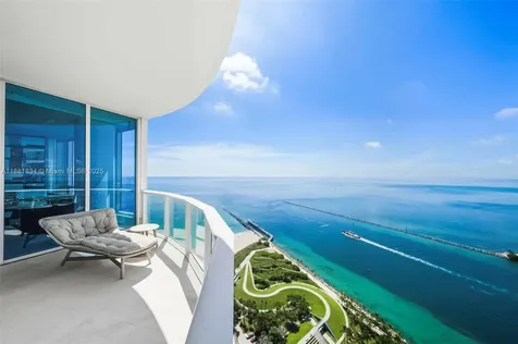 100 S Pointe Drive Miami Beach FL 33139