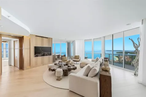 100 S Pointe Drive Miami Beach FL 33139