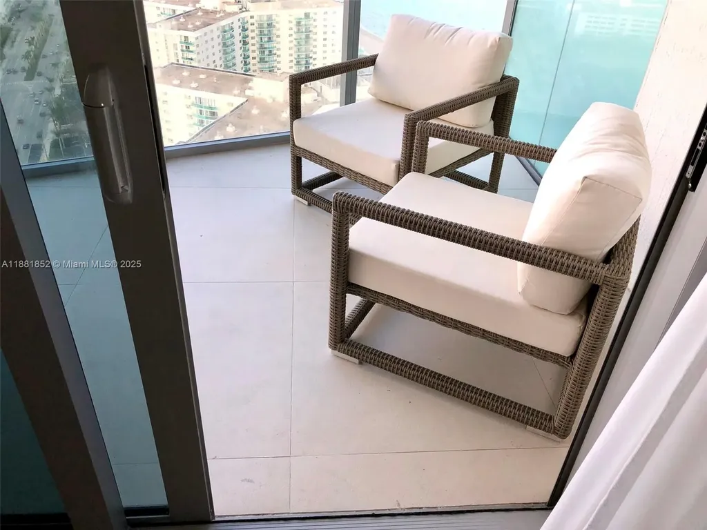 4111 S Ocean Drive Hollywood FL 33019
