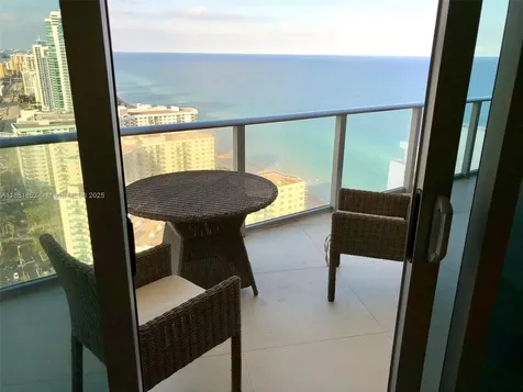 4111 S Ocean Drive Hollywood FL 33019