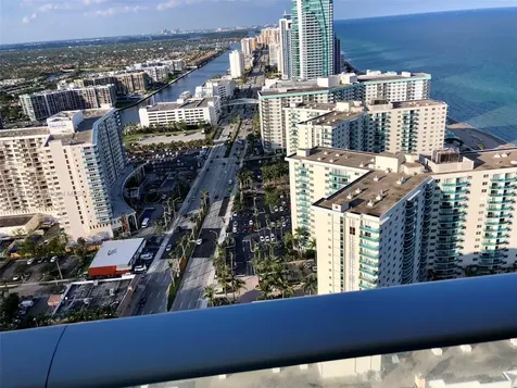 4111 S Ocean Drive Hollywood FL 33019