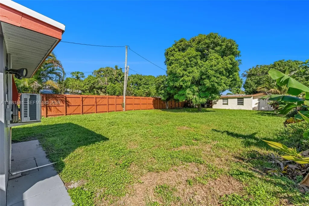 2831 Monroe Street Hollywood FL 33020
