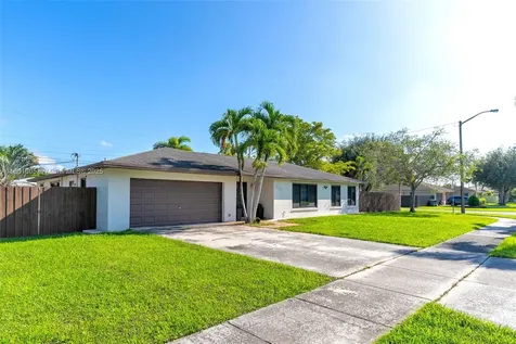 407 NW 18th Street Homestead FL 33030
