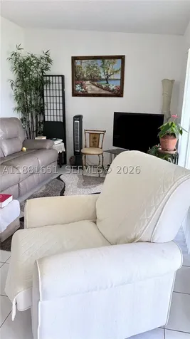 9794 N Belfort Circle Tamarac FL 33321