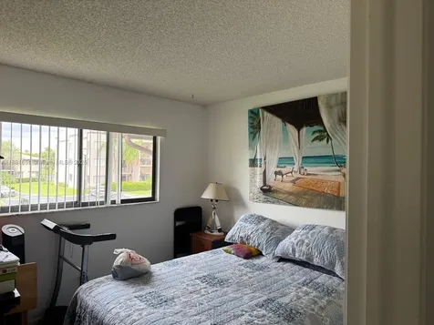 9794 N Belfort Circle Tamarac FL 33321