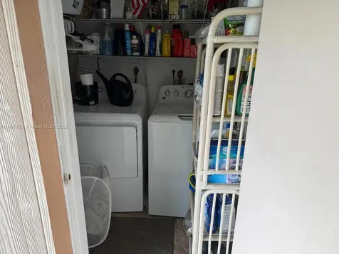 9794 N Belfort Circle Tamarac FL 33321
