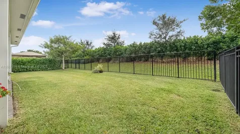 19540 Wheelbarrow Bend Loxahatchee FL 33470