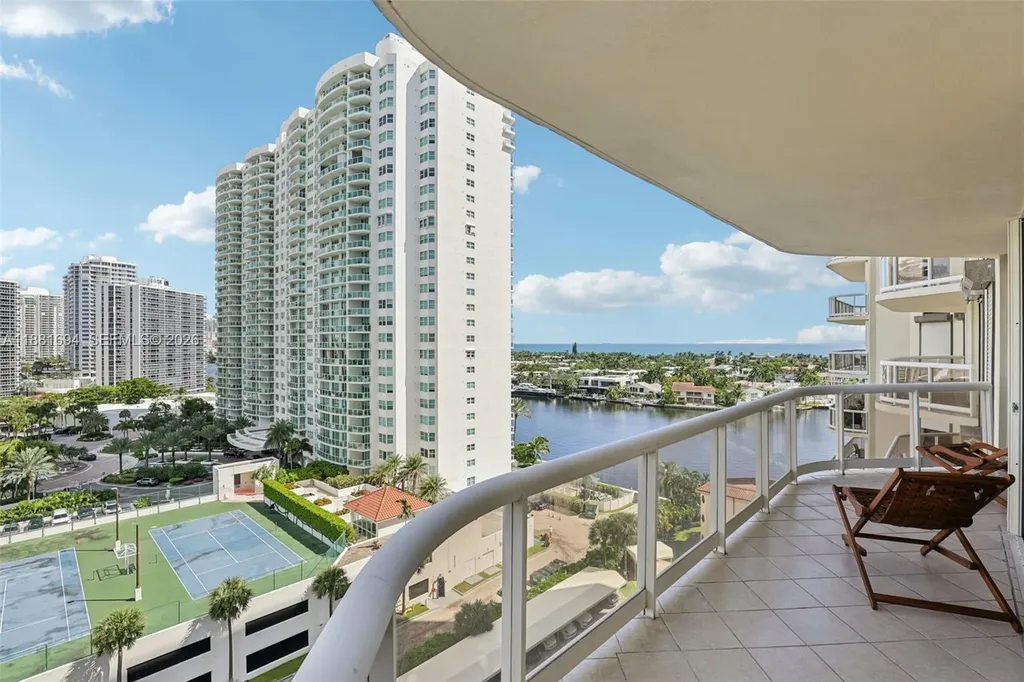 20191 E Country Club Drive Aventura FL 33180