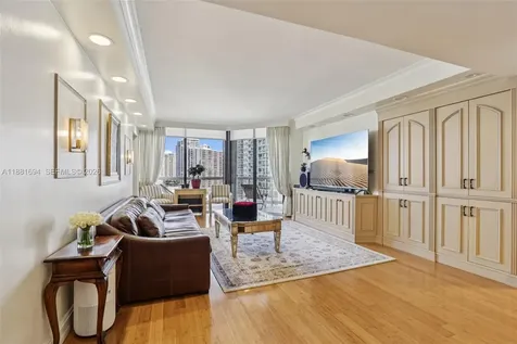 20191 E Country Club Drive Aventura FL 33180