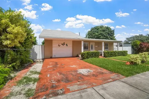10031 SW 46th Street Miami FL 33165