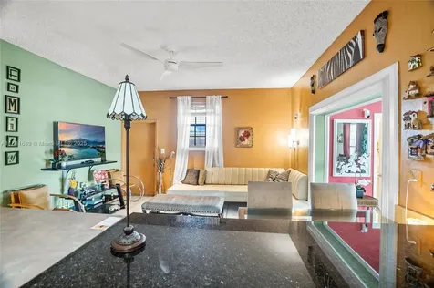 10031 SW 46th Street Miami FL 33165