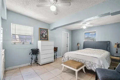 10031 SW 46th Street Miami FL 33165