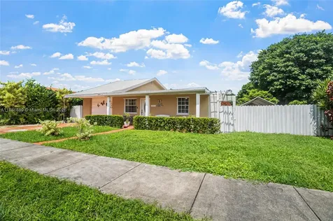 10031 SW 46th Street Miami FL 33165