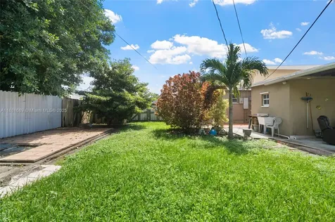 10031 SW 46th Street Miami FL 33165