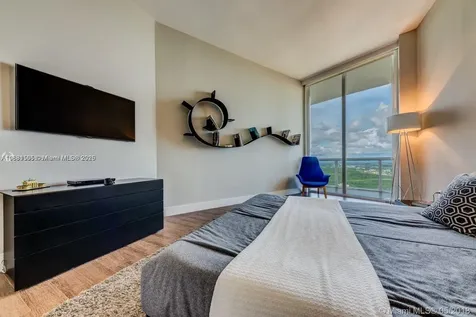 15811 Collins Avenue Sunny Isles Beach FL 33160