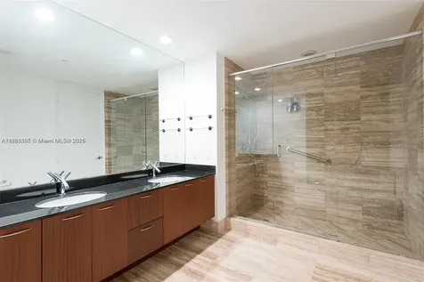 15811 Collins Avenue Sunny Isles Beach FL 33160