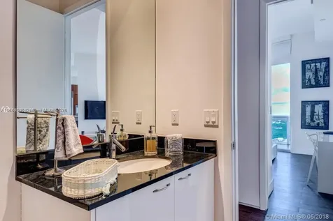 15811 Collins Avenue Sunny Isles Beach FL 33160
