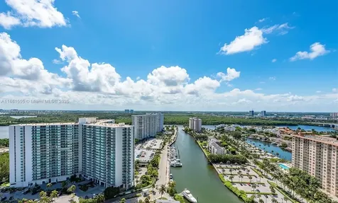 15811 Collins Avenue Sunny Isles Beach FL 33160
