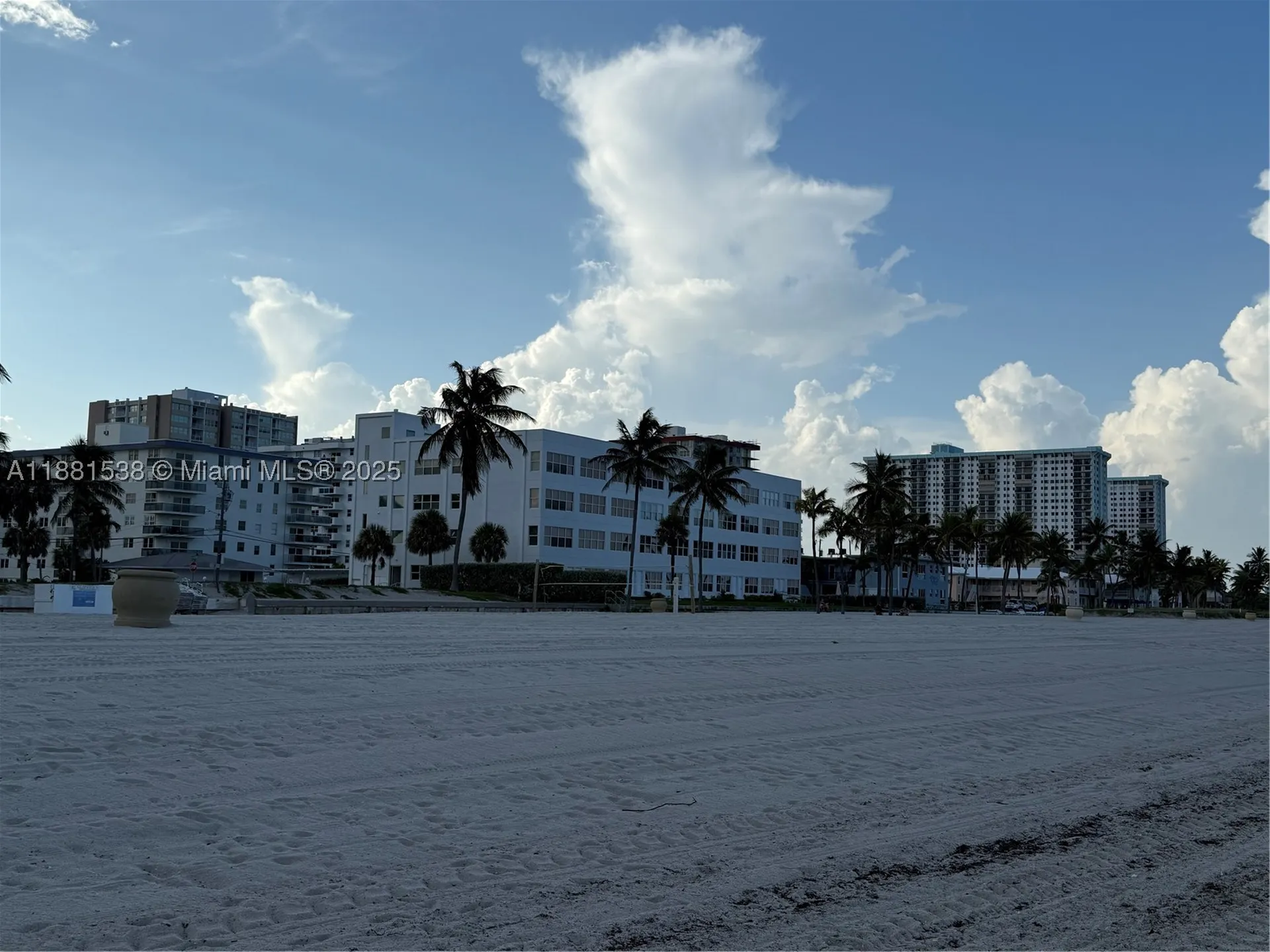 1901 S Ocean Drive Hollywood FL 33019