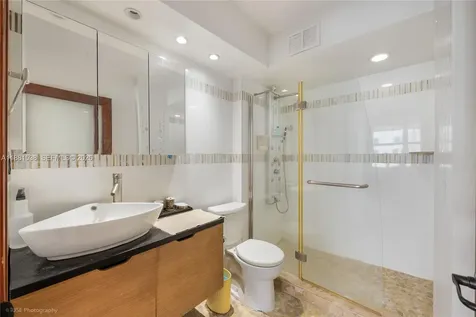 1901 S Ocean Drive Hollywood FL 33019