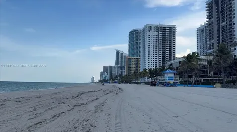 1901 S Ocean Drive Hollywood FL 33019