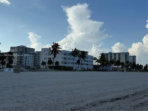 1901 S Ocean Drive Hollywood FL 33019