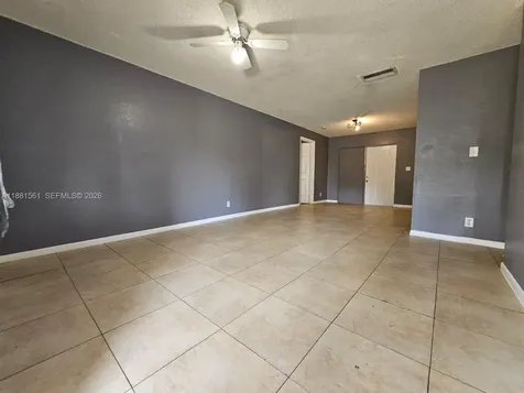 325 SW 80th Terrace North Lauderdale FL 33068