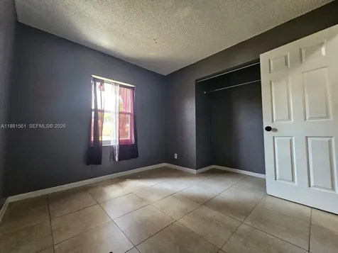325 SW 80th Terrace North Lauderdale FL 33068
