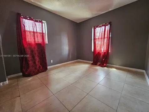 325 SW 80th Terrace North Lauderdale FL 33068