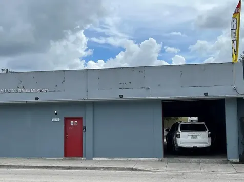 Miami FL 33142