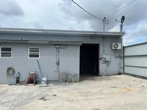 Miami FL 33142