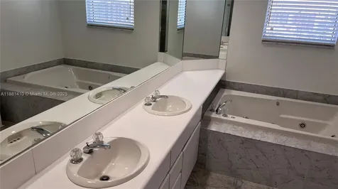 16485 Collins Avenue Sunny Isles Beach FL 33160