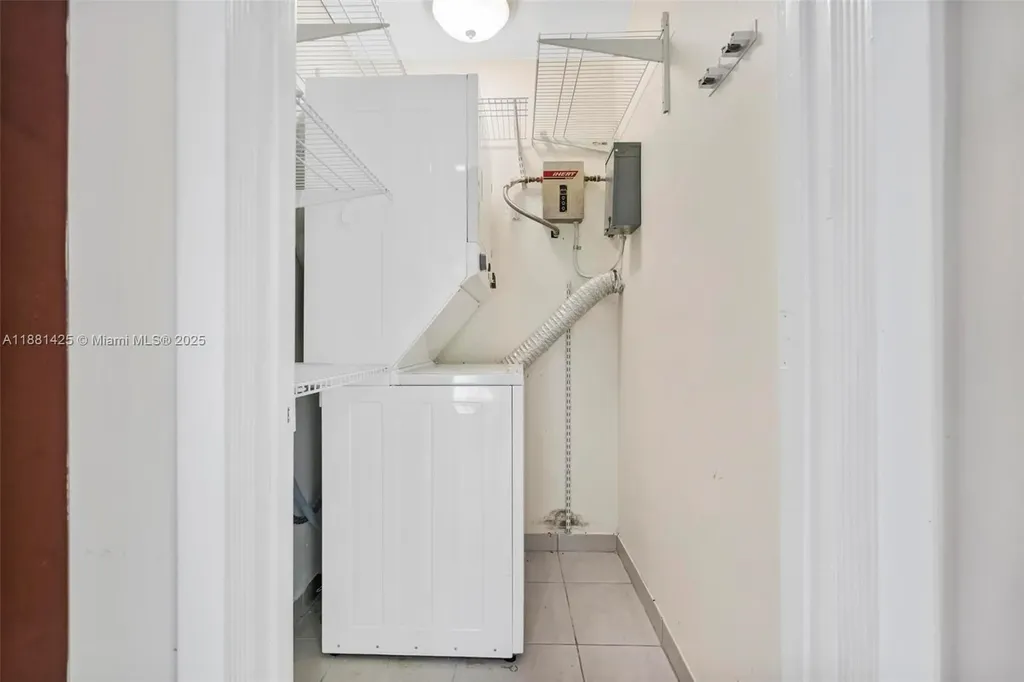 5119 Oak Hill Road Delray Beach FL 33484